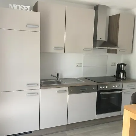 Am Moselufer Apartment *